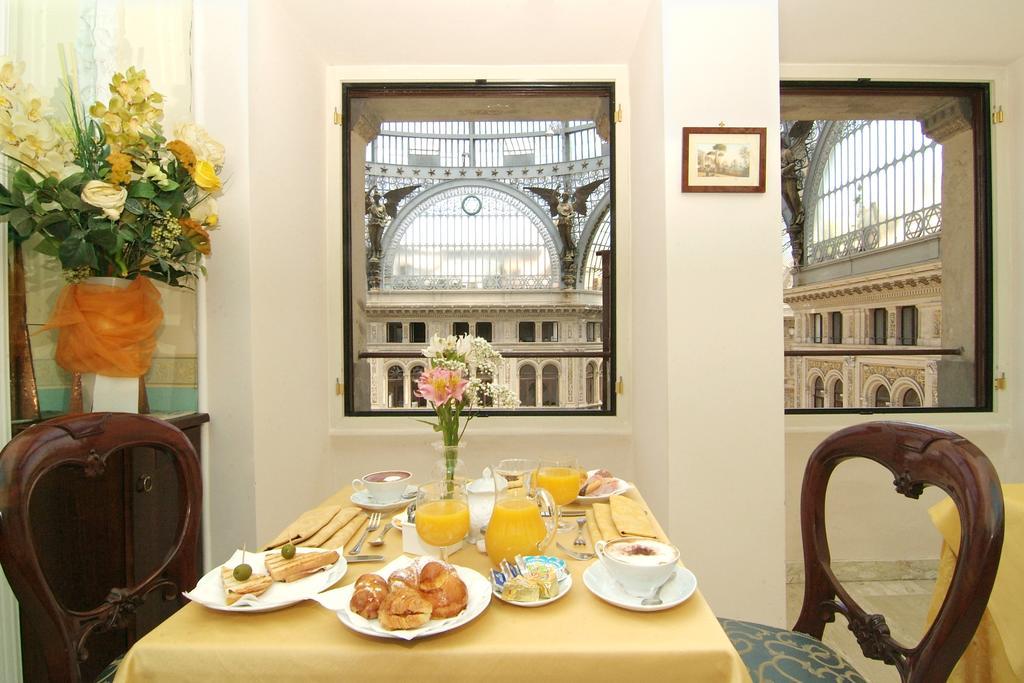 Art Galleria Umberto 4* Neapel