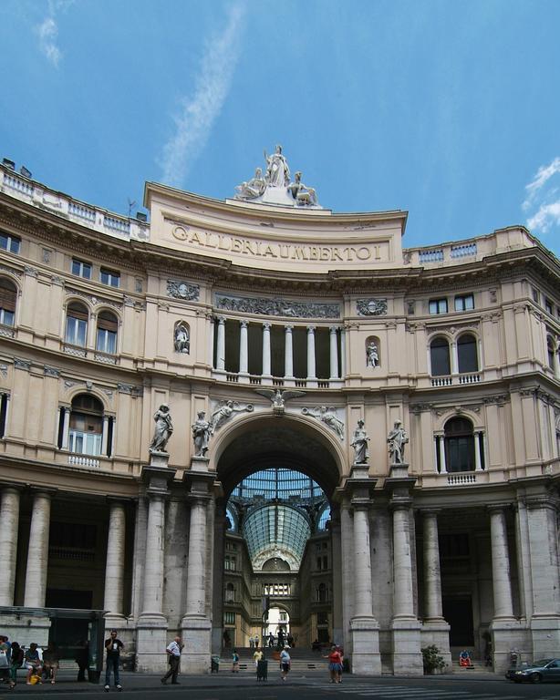 Art Galleria Umberto Neapel