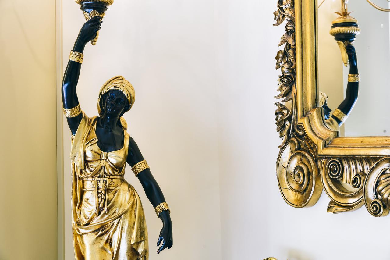 Art Galleria Umberto Hotel Neapel